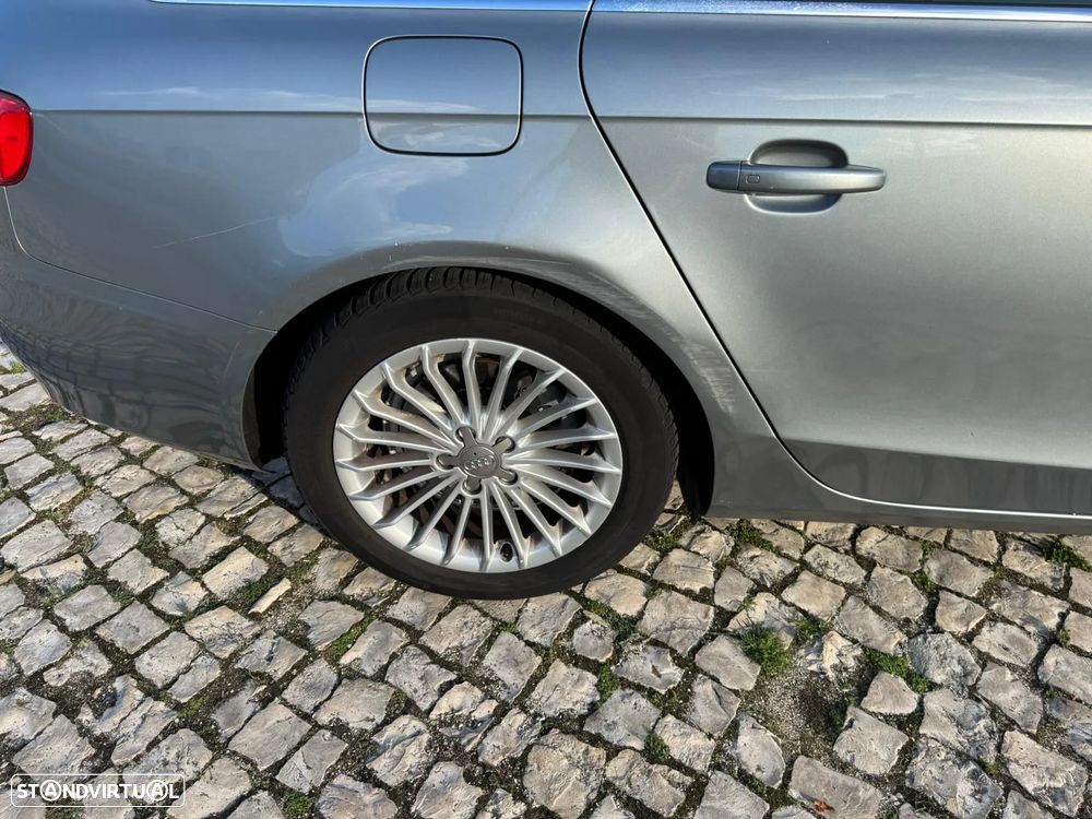 Audi A4 Avant 2.0 TDI Advance - 13