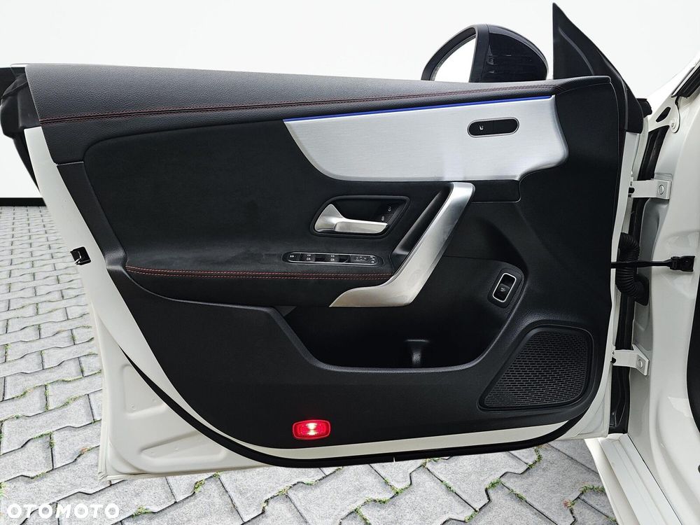 Mercedes-Benz CLA - 18