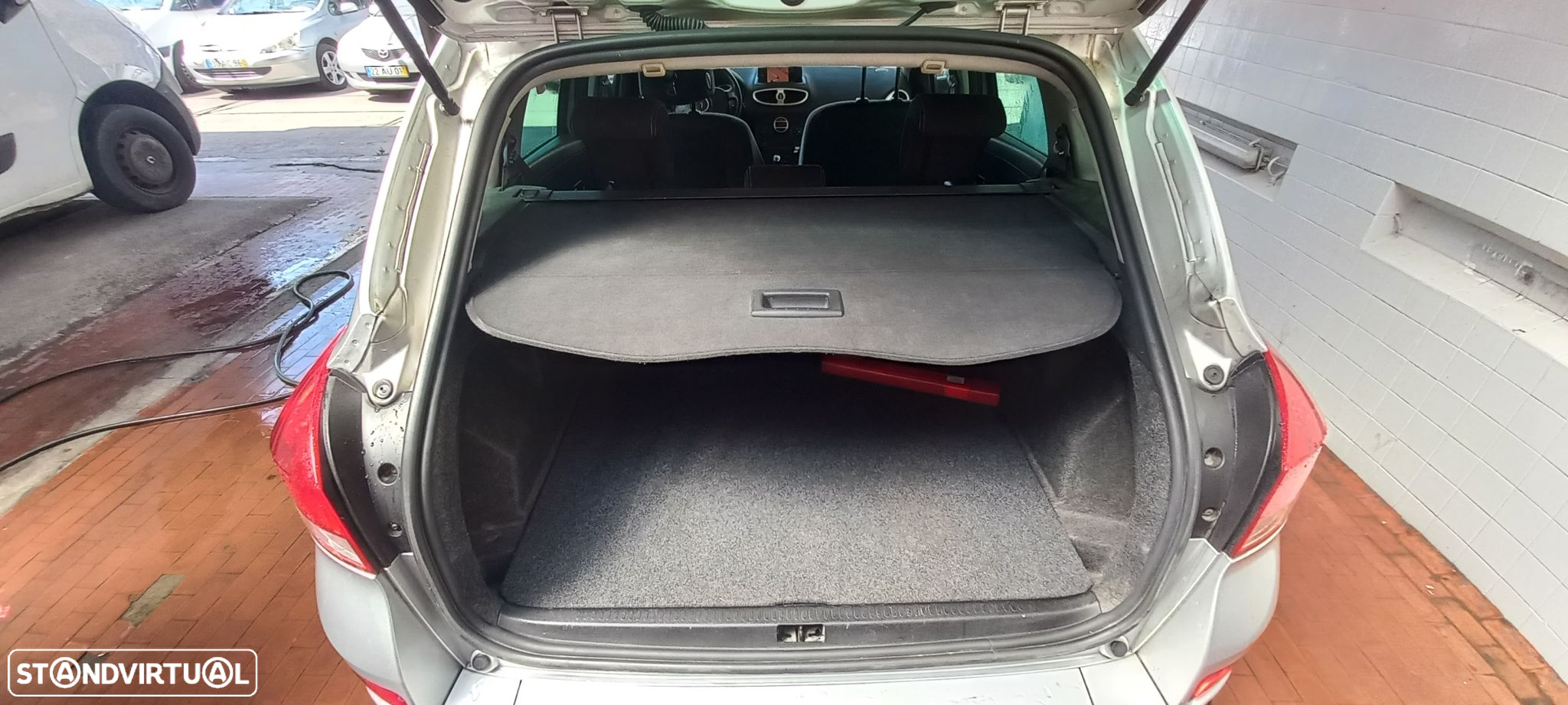 Renault Clio Break 1.2 16V Dynamique S - 14