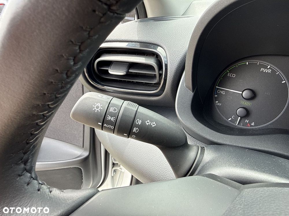 Toyota Yaris Hybrid 1.5 Comfort - 16
