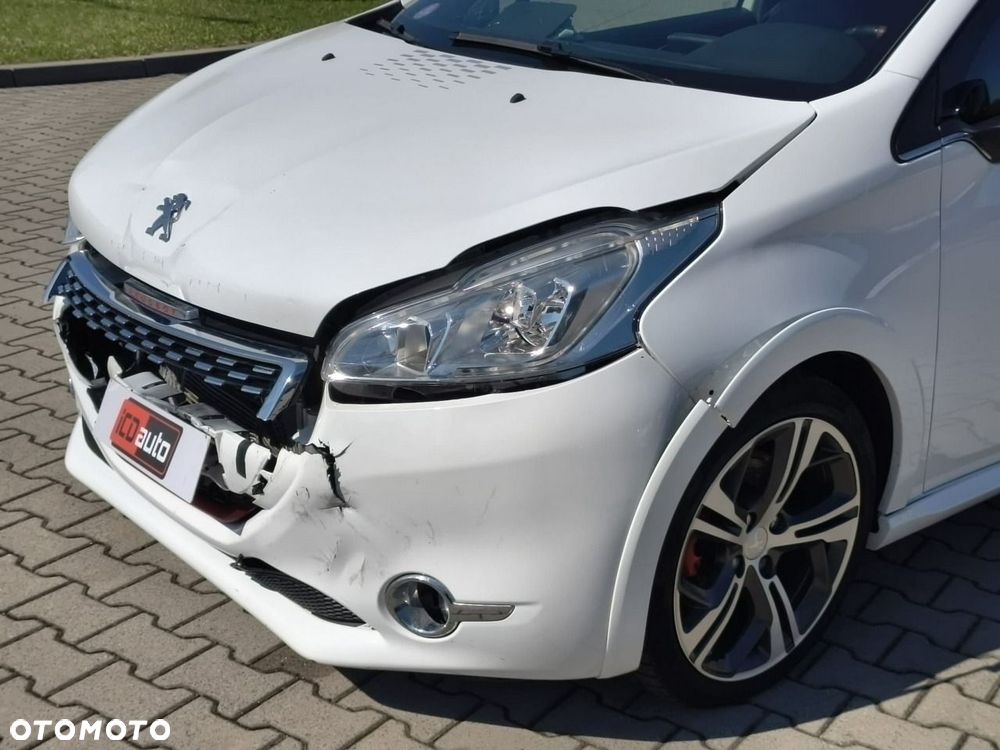 Peugeot 208 - 24