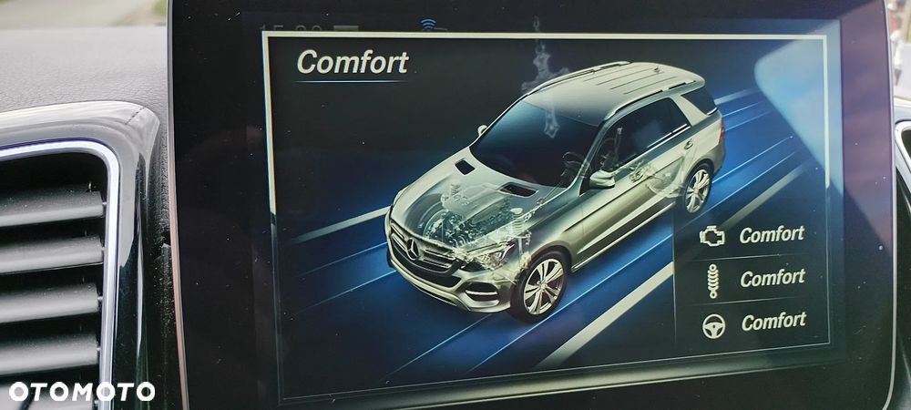 Mercedes-Benz GLE 350 d 4-Matic - 34