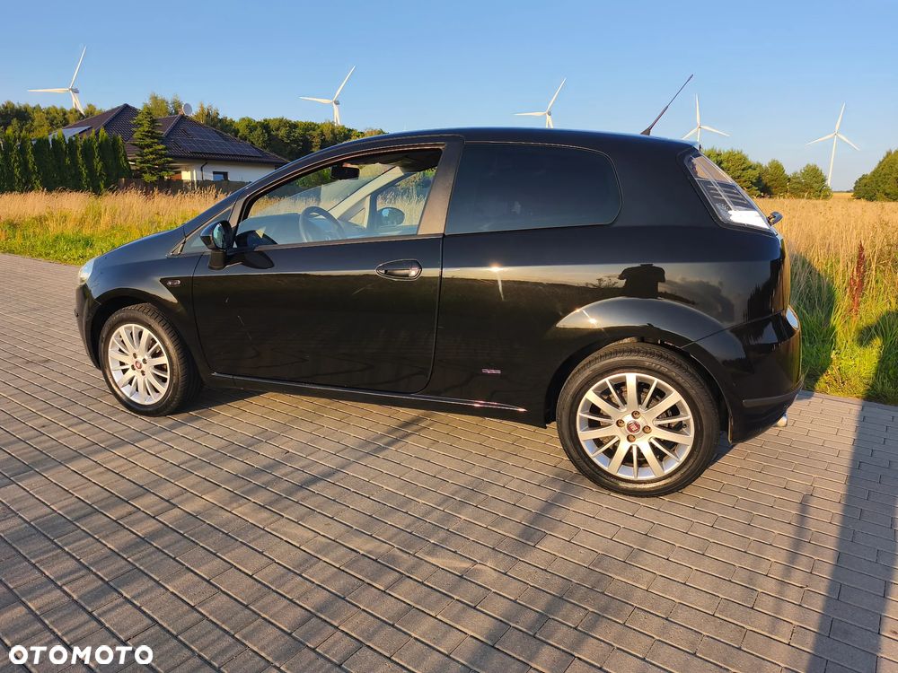 Fiat Grande Punto - 21