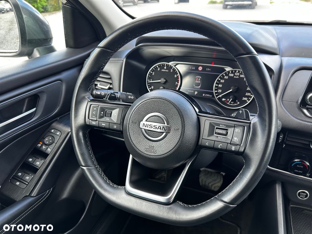 Nissan Qashqai 1.3 DIG-T MHEV Xtronic N-Connecta - 19