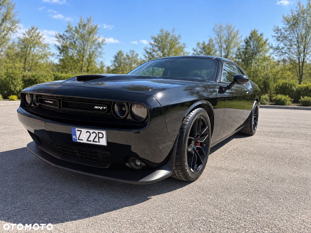 Dodge Challenger - 9