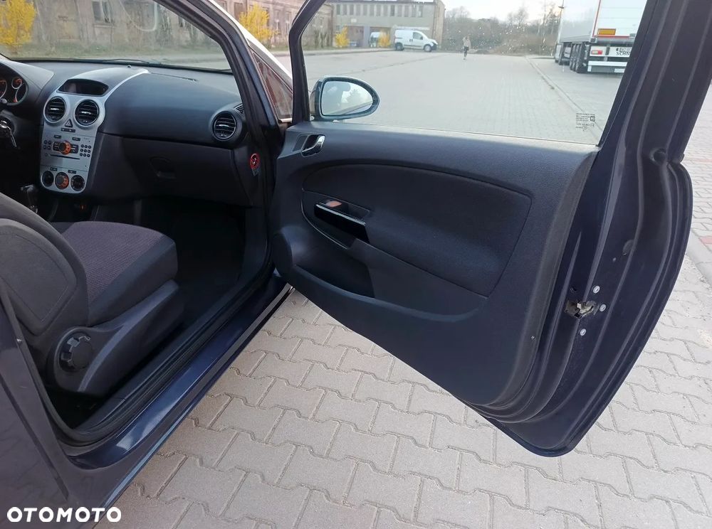 Opel Corsa 1.4 16V Enjoy - 20