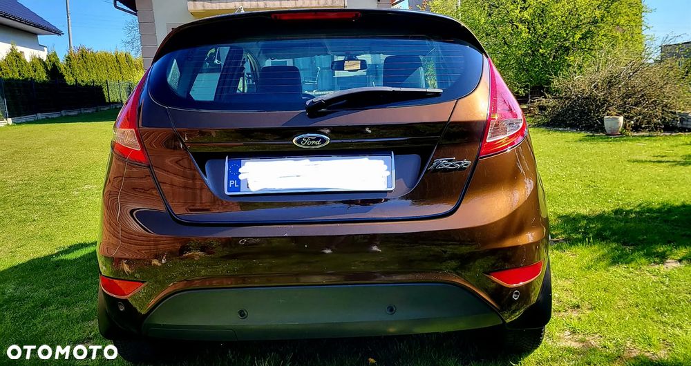 Ford Fiesta 1.25 Titanium EU5 - 10