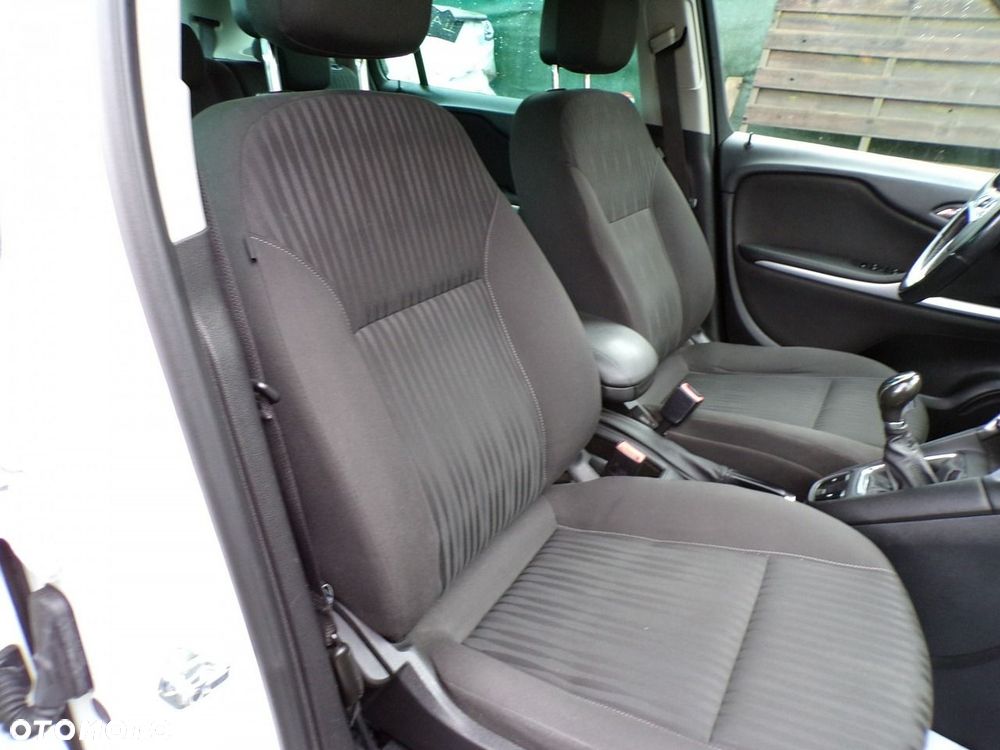 Opel Zafira - 23