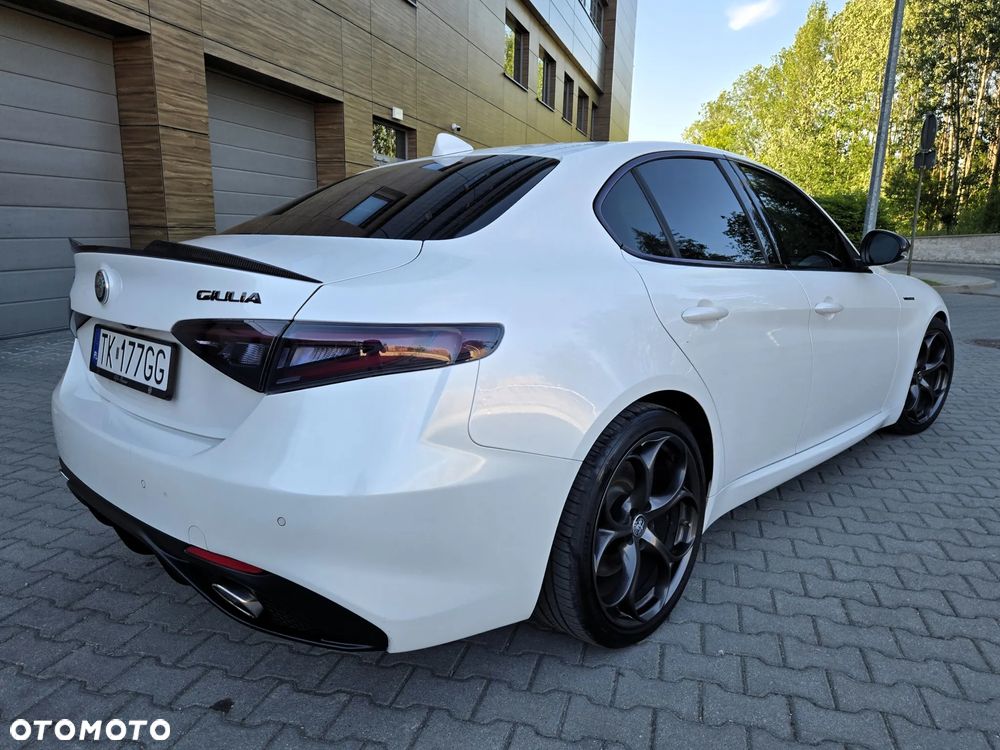 Alfa Romeo Giulia 2.0 Turbo 16V AT8 Veloce Ti - 5