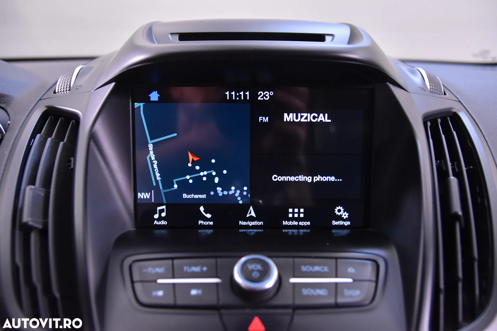 Ford Kuga - 19