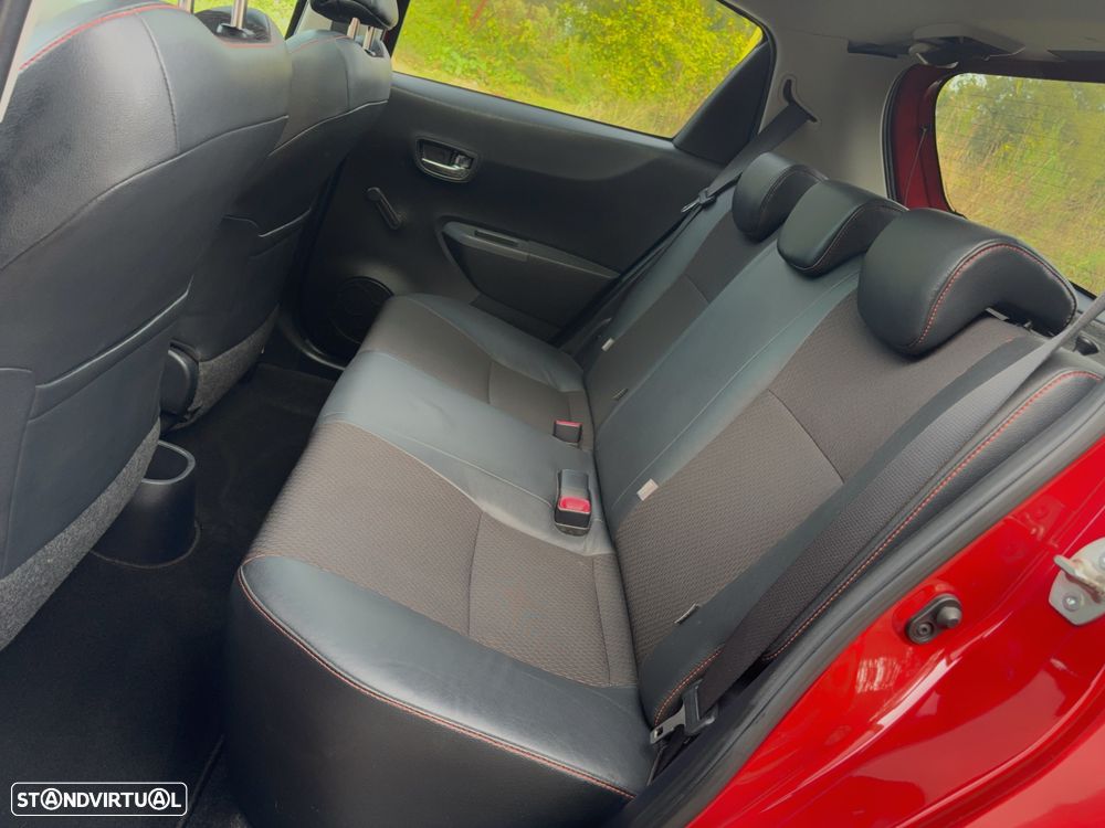 Toyota Yaris 1.33 VVT-i Sport +P.Techno +P.Plus+P.Luxury - 9