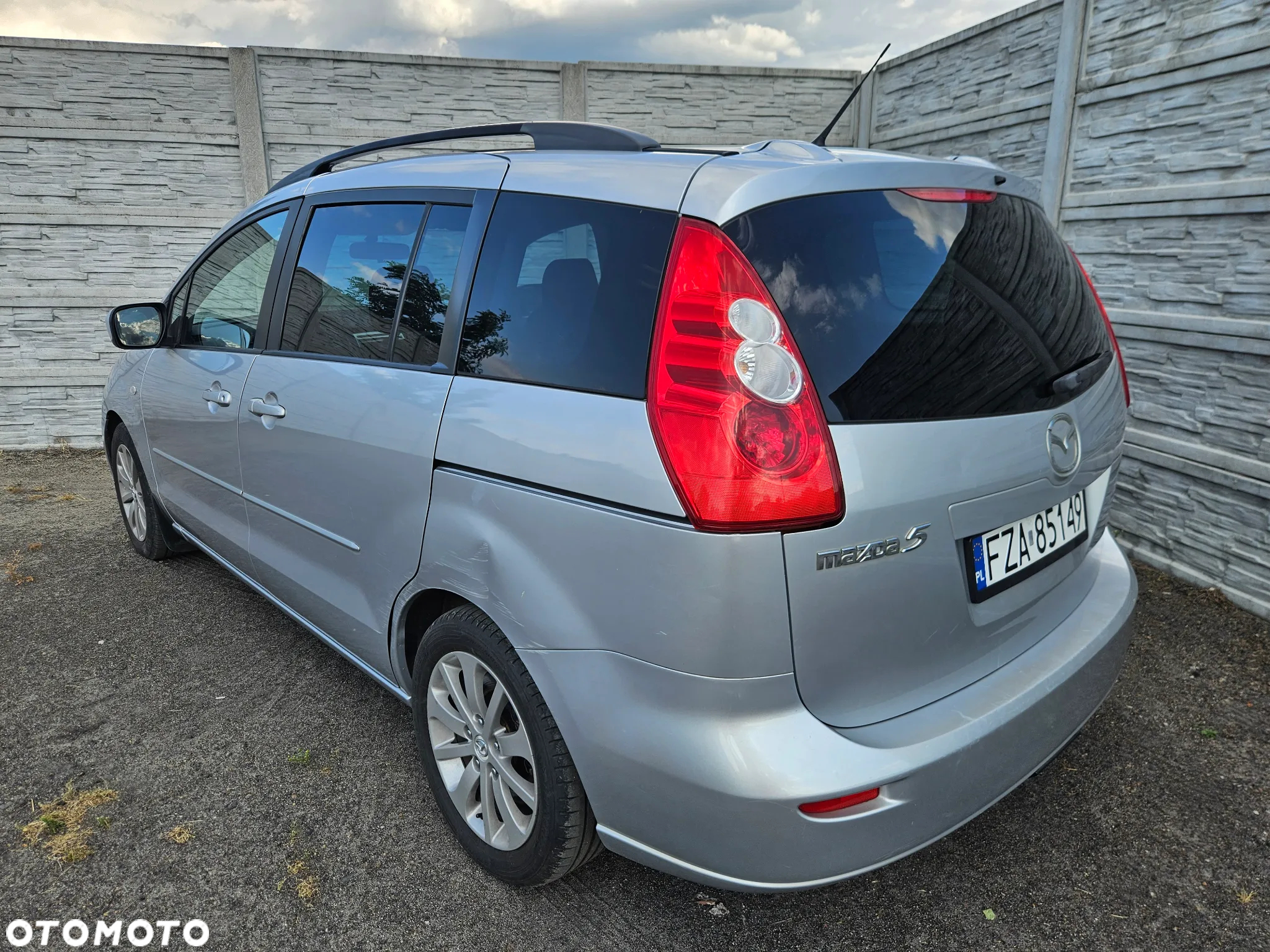Mazda 5 - 4