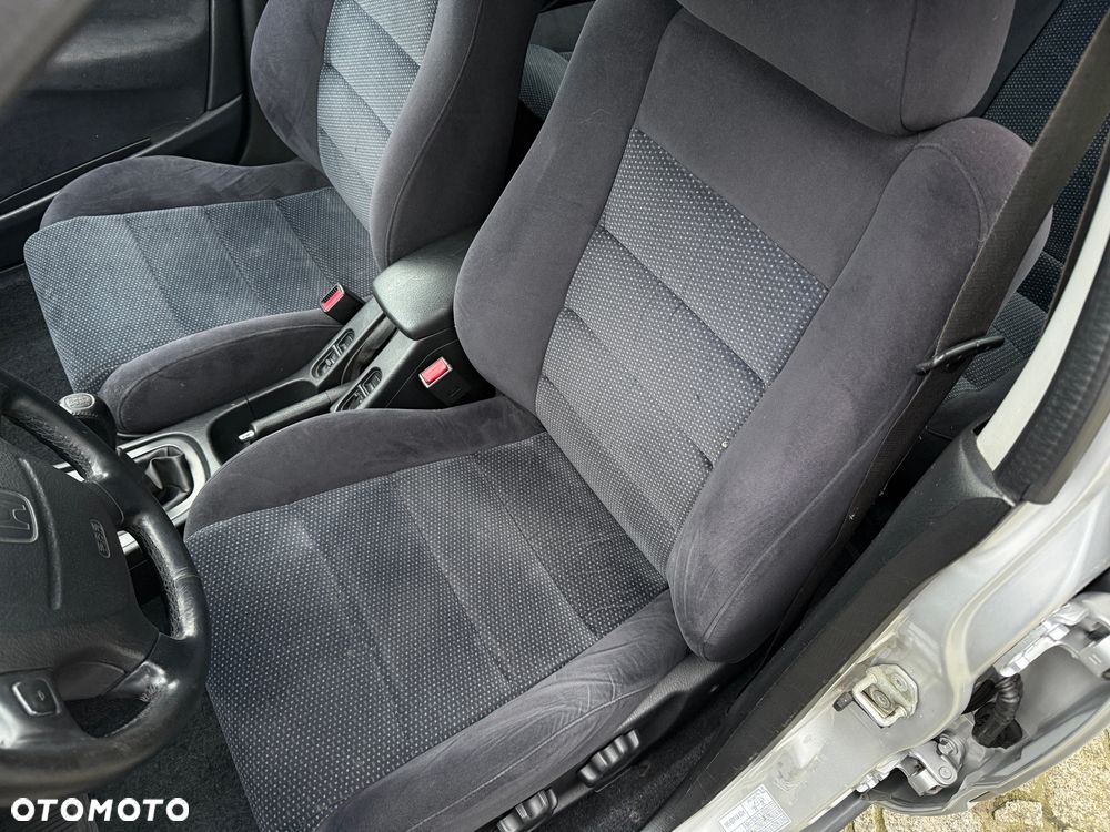 Honda Civic 1.4i - 15