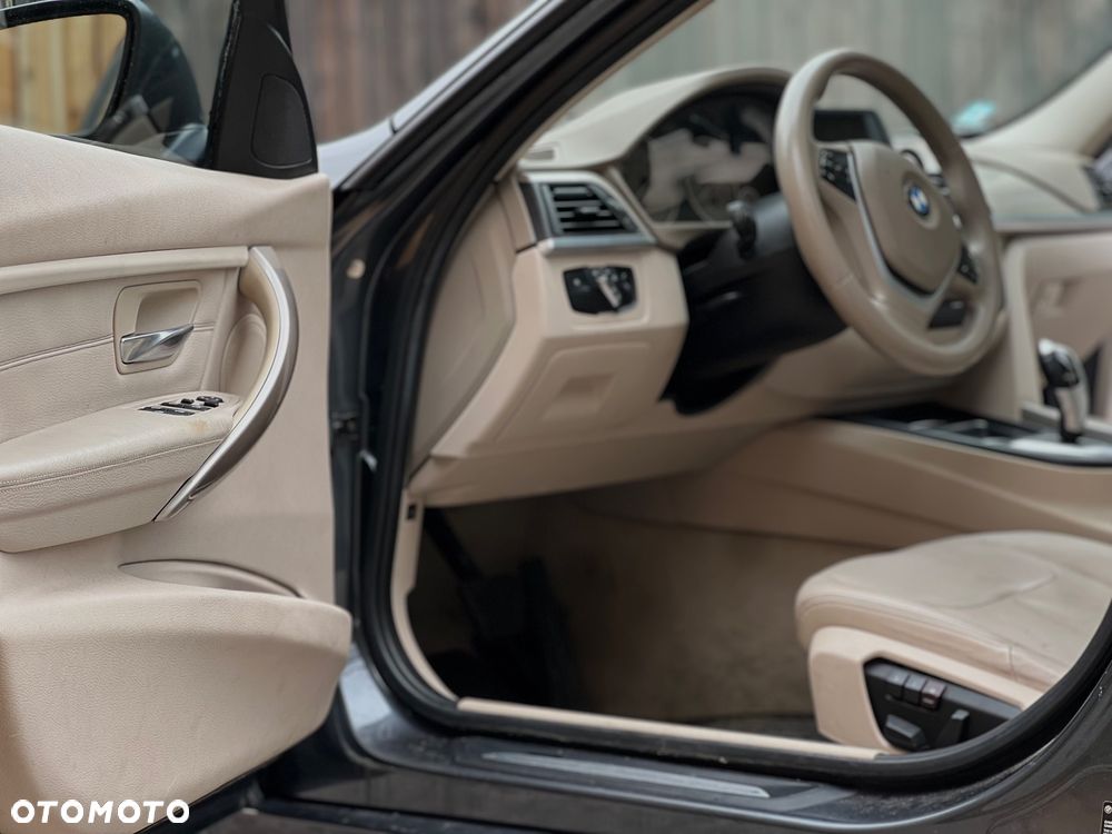 BMW Seria 3 328i Modern Line - 17