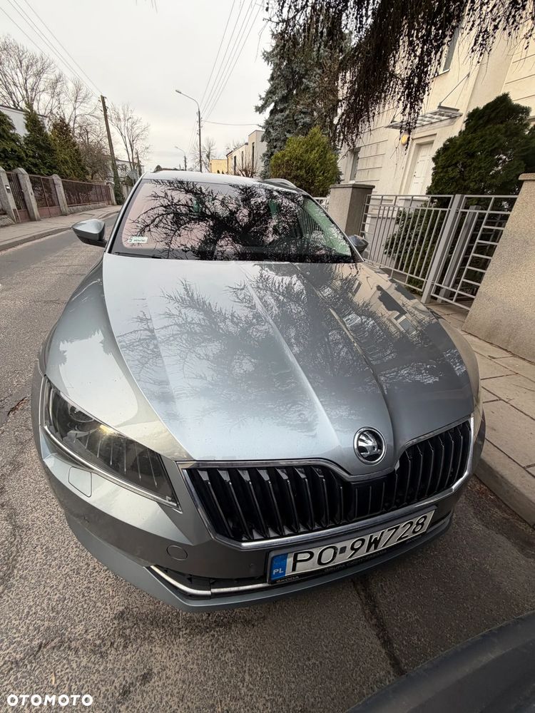 Skoda Superb 2.0 TDI 4x4 L&K DSG - 9