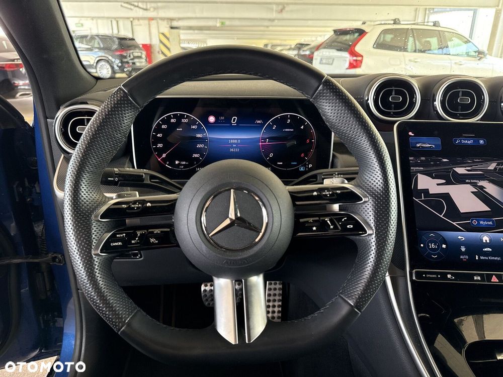 Mercedes-Benz GLC - 12