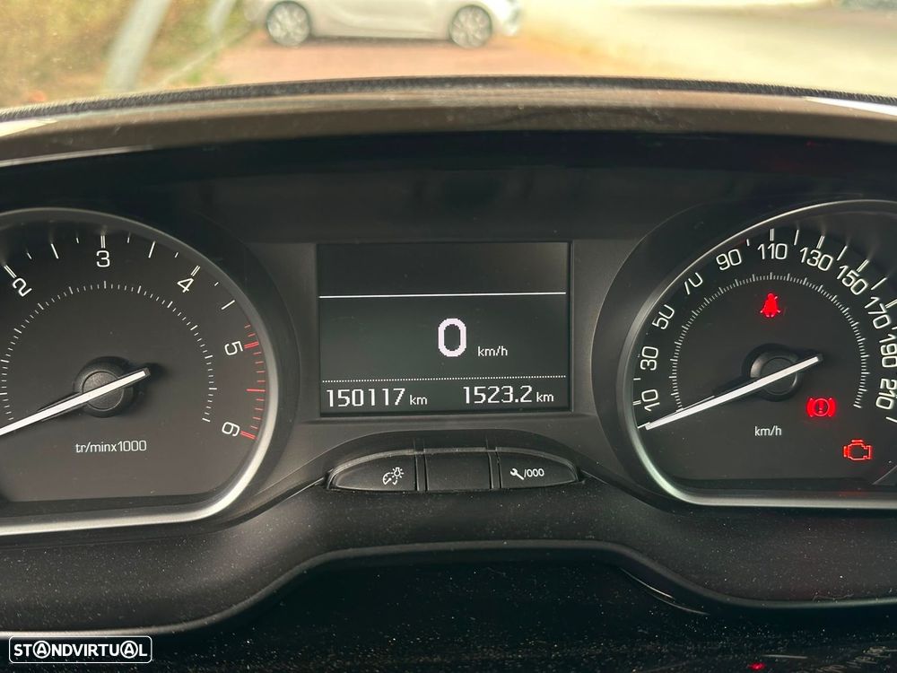 Peugeot 208 1.5 BlueHDi Allure Pack - 9
