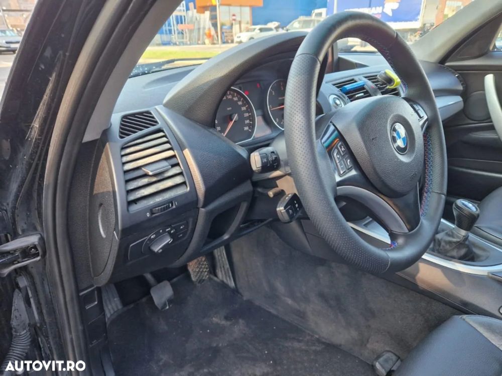 BMW Seria 1 120d DPF Edition Sport - 11