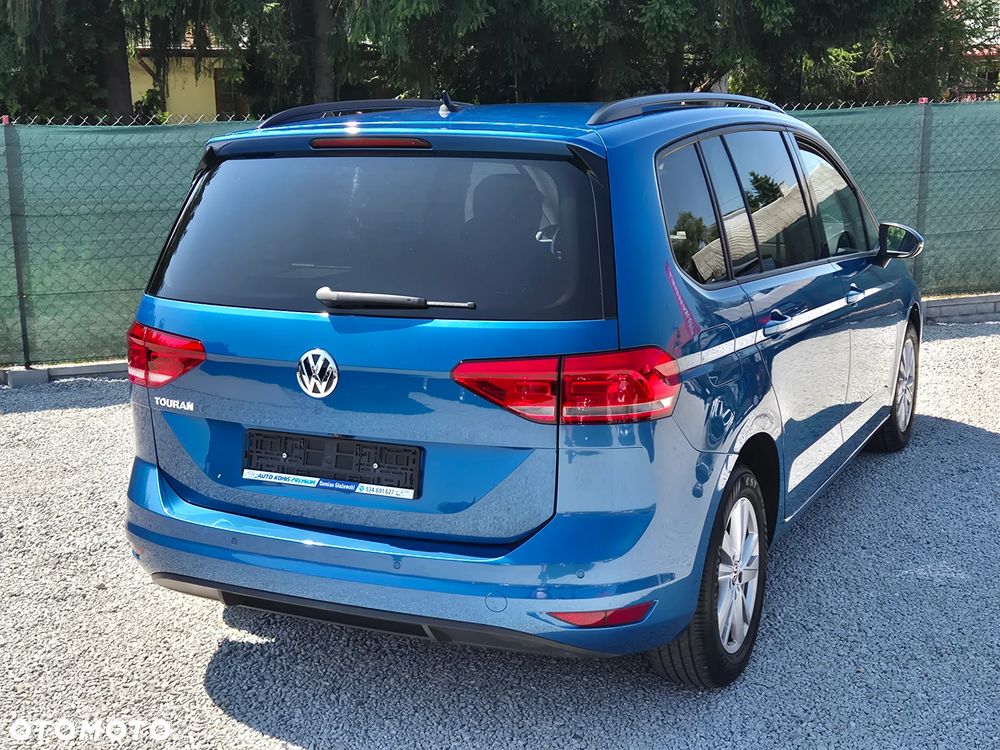 Volkswagen Touran 2.0 TDI SCR Comfortline - 18