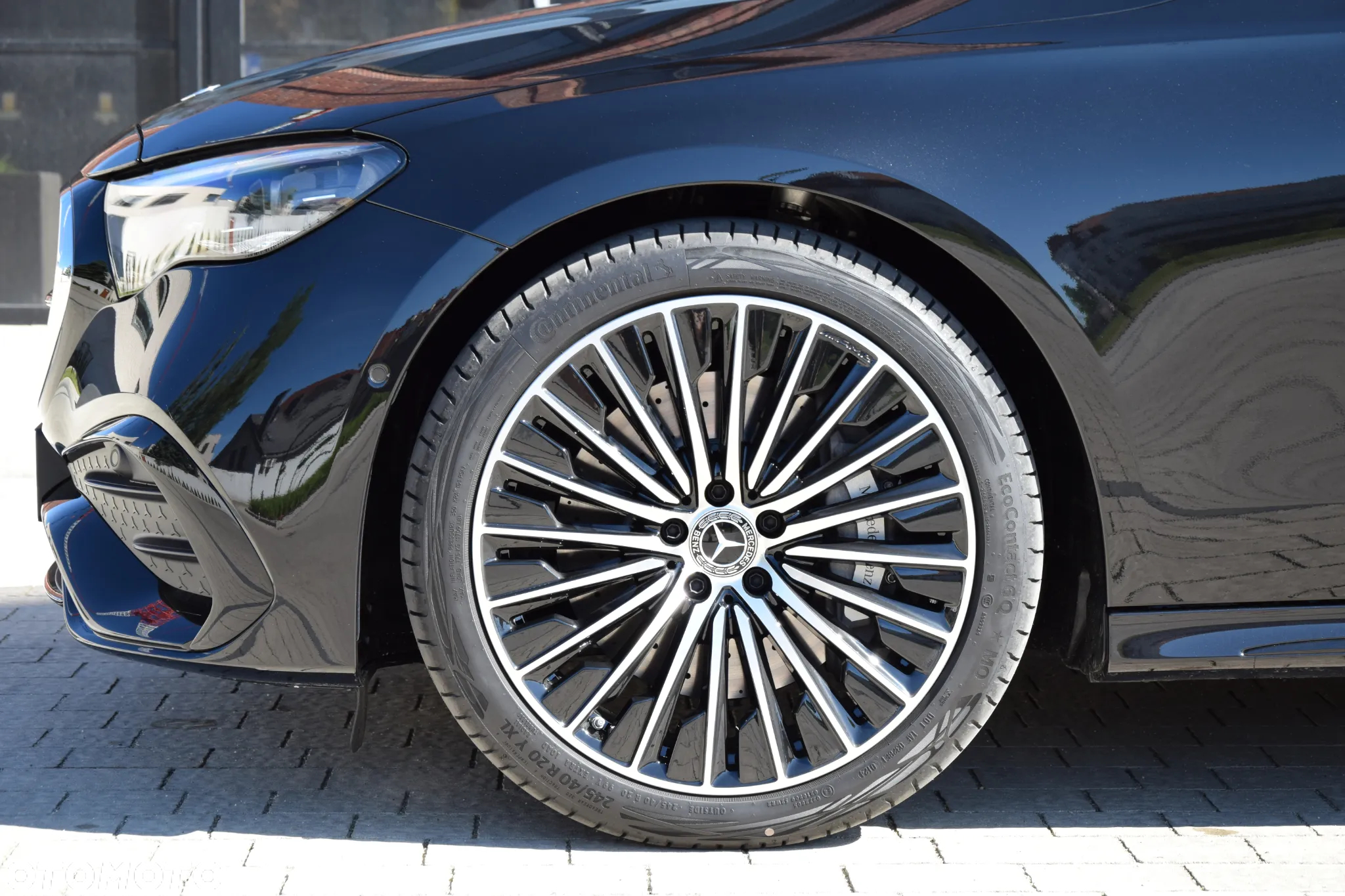 Mercedes-Benz Klasa E 220 d 4-Matic AMG/Avantgarde - 38