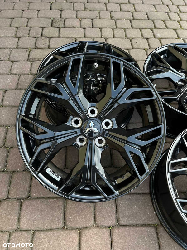 Oryginał alufelgi Mitsubishi 5x114,3 18 CZUJNIK Outlander ASX CZARNE