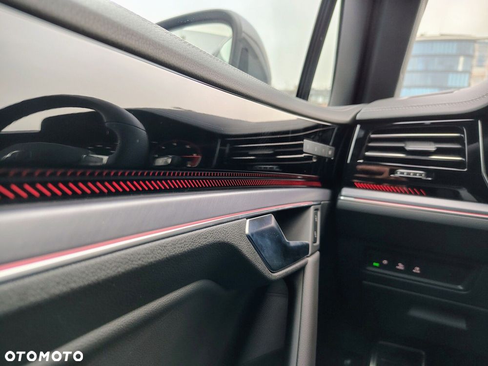 Volkswagen Touareg - 34