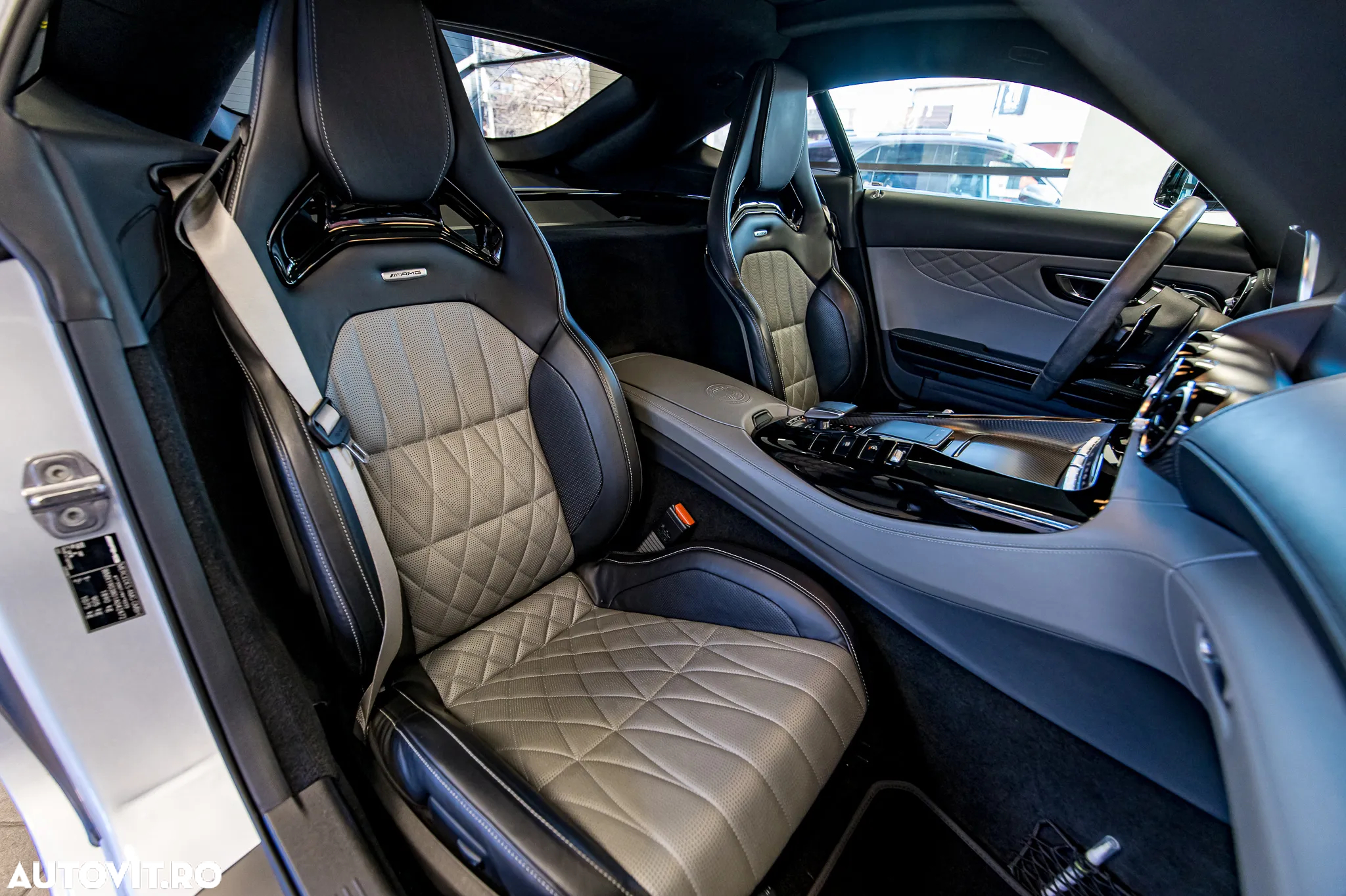 Mercedes-Benz AMG GT - 36
