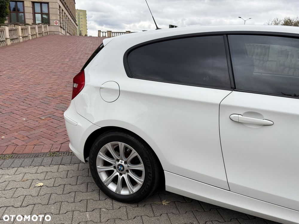BMW Seria 1 - 15