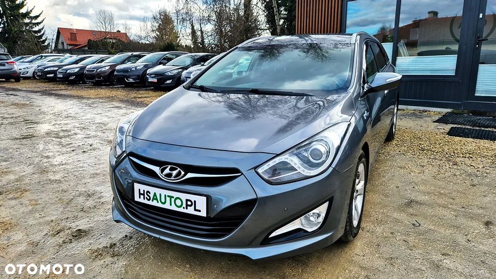 Hyundai i40 Kombi blue 1.6 Family+ - 3