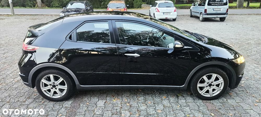 Honda Civic 2011 photo 3