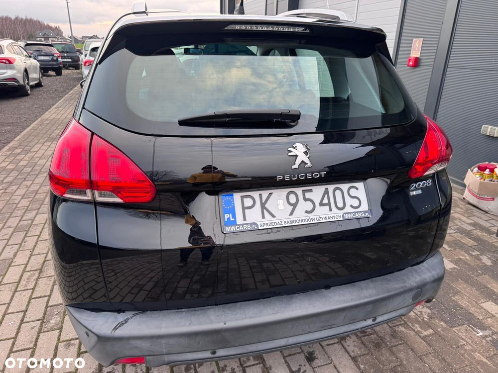 Peugeot 2008 1.6 e-HDi Allure S&S - 27