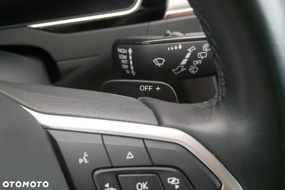 Volkswagen Passat Variant 2.0 TSI Elegance DSG - 31