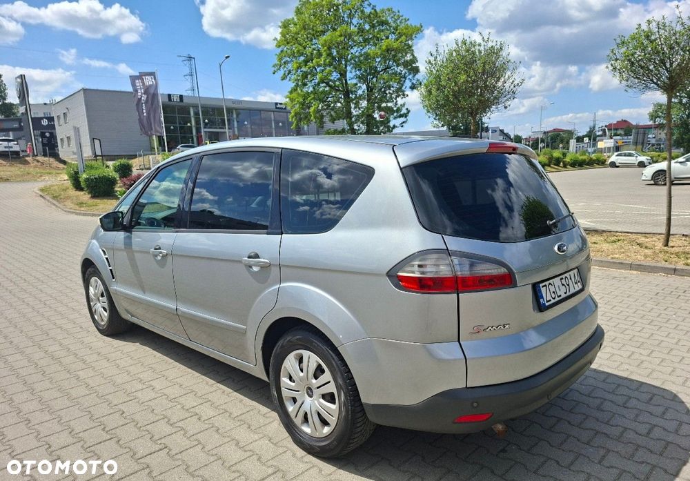 Ford S-Max - 10
