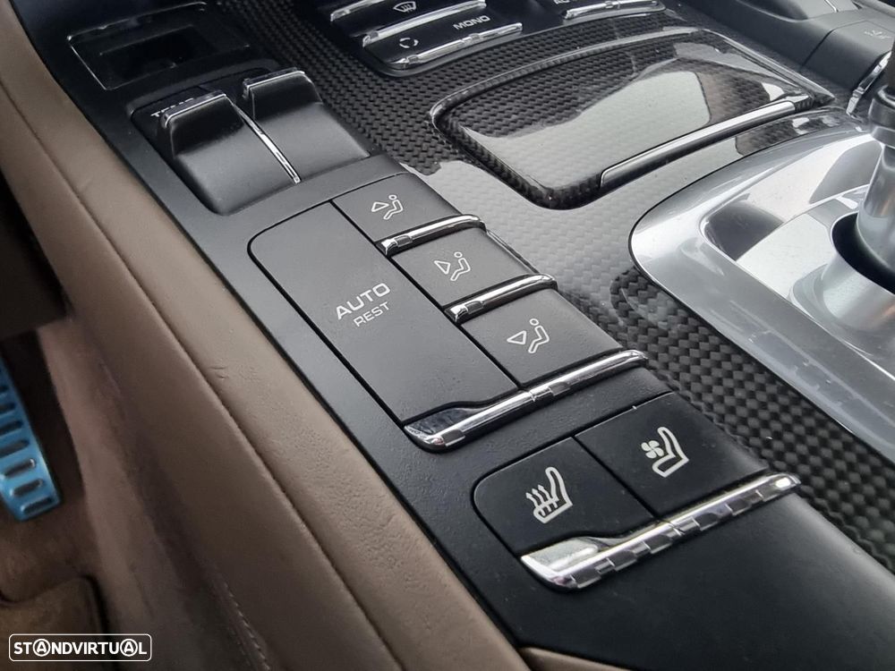 Porsche Cayenne Turbo - 37