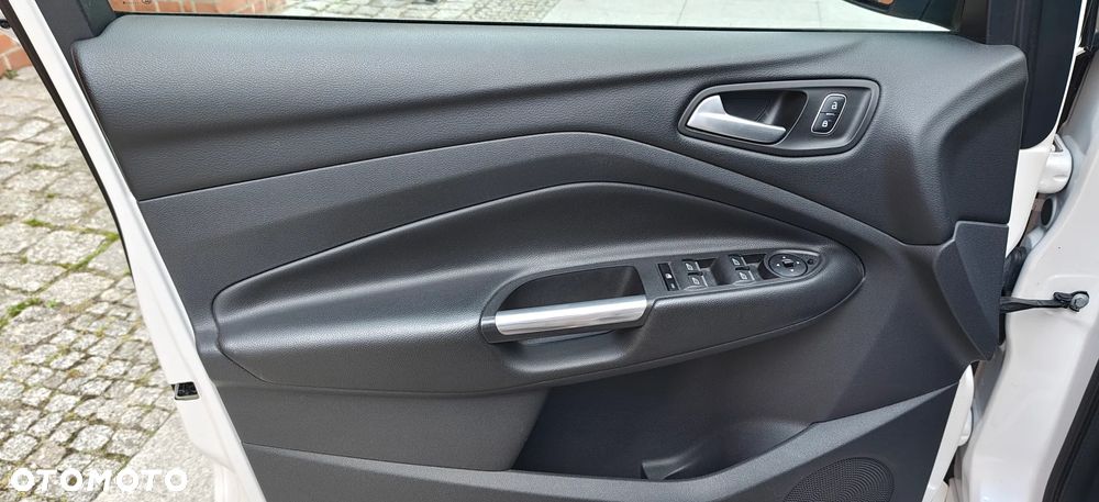 Ford Kuga 1.5 EcoBoost FWD ST-Line X - 18