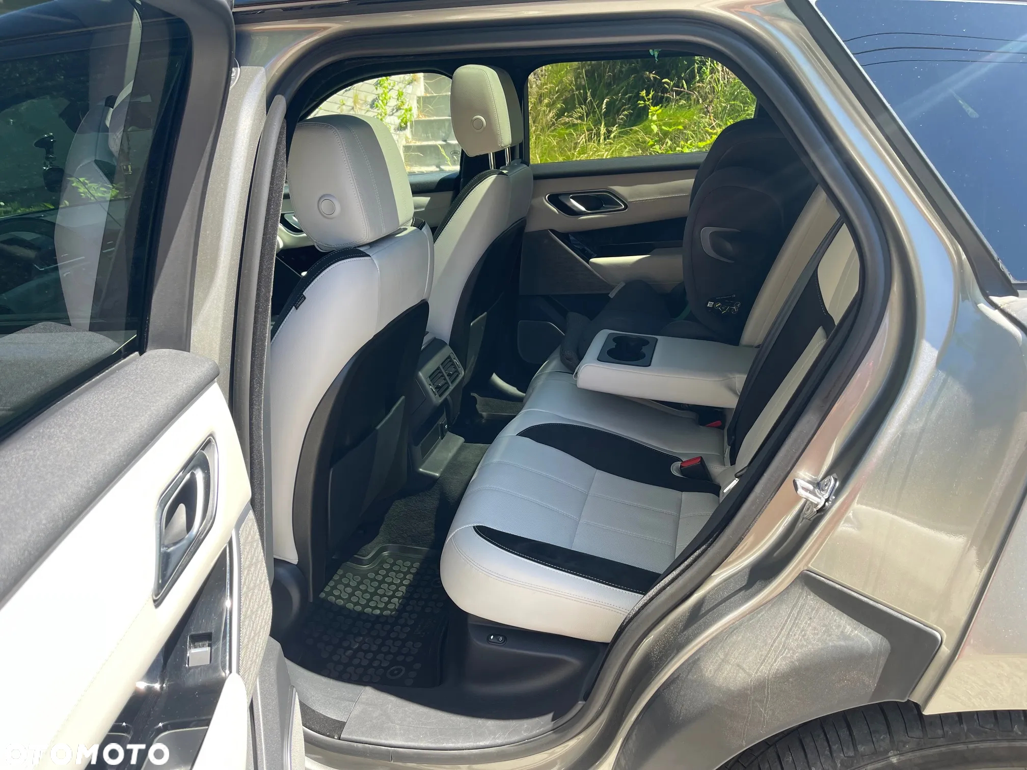 Land Rover Range Rover Velar 3.0 SD6 R-Dynamic SE - 13