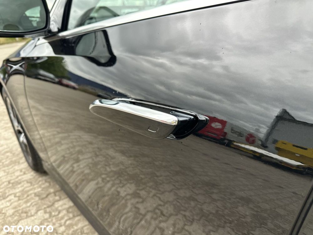 Mercedes-Benz Klasa E 220 d mHEV 4-Matic Avantgarde 9G-Tronic - 13
