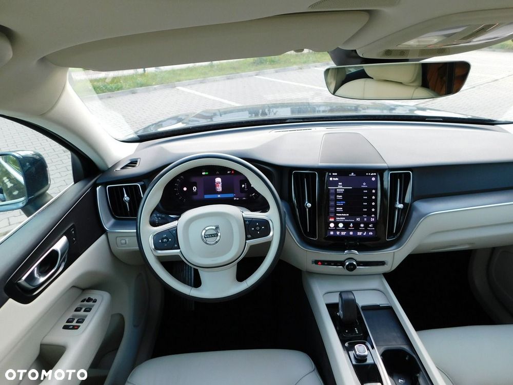 Volvo XC 60 B4 B Geartronic Momentum Pro - 9