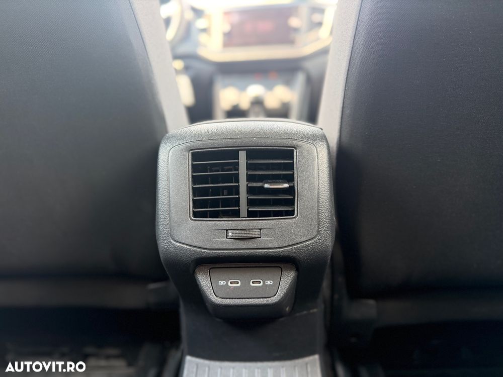 Volkswagen T-Roc - 17