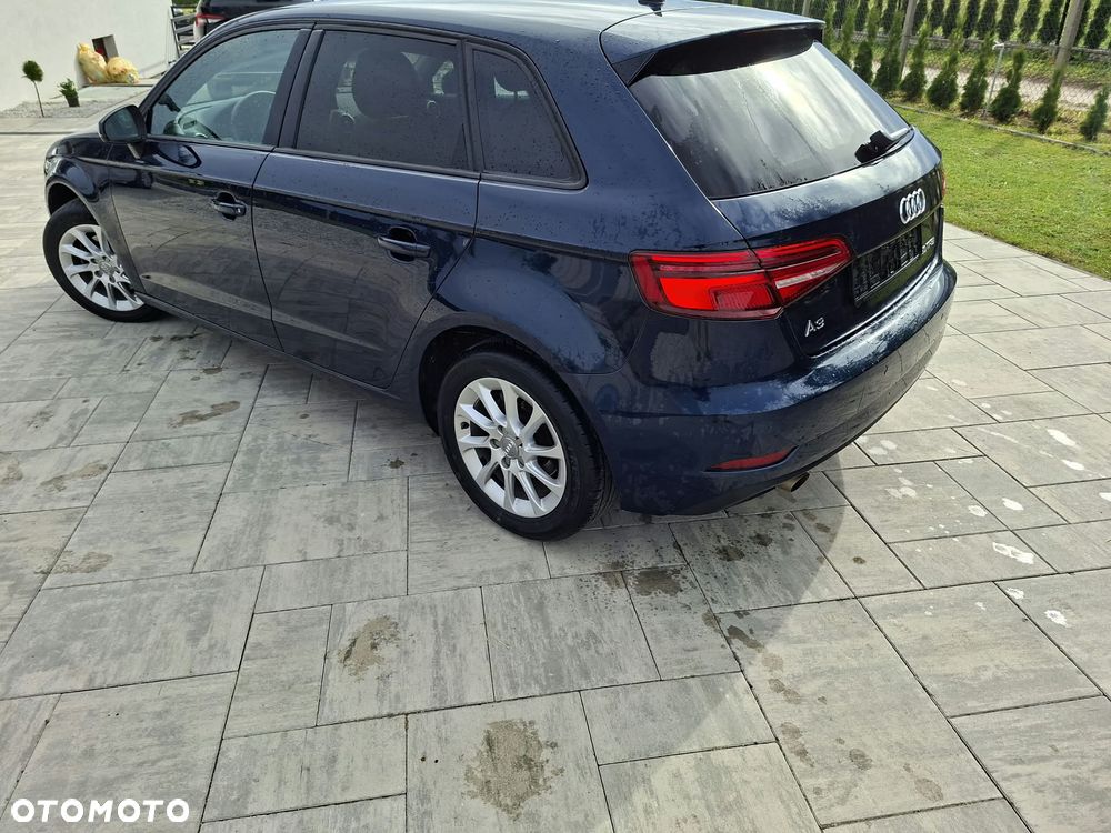 Audi A3 Sportback - 9
