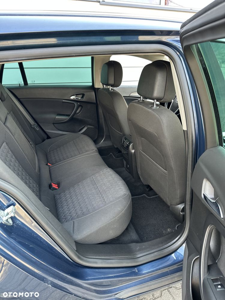 Opel Insignia - 27