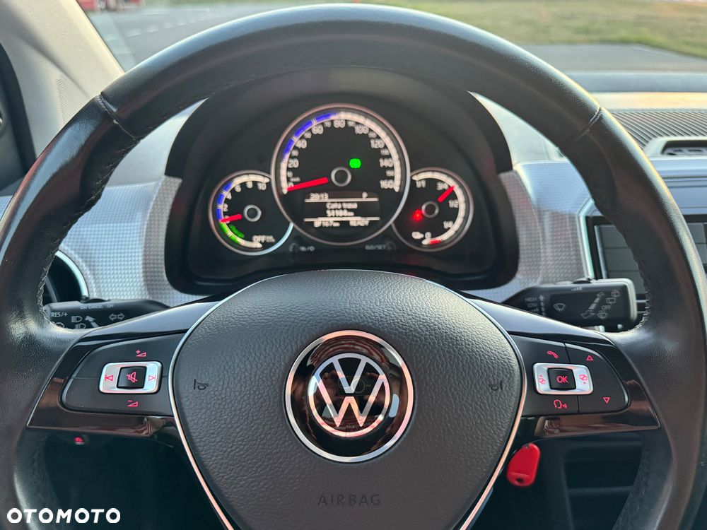Volkswagen up! e-up - 17