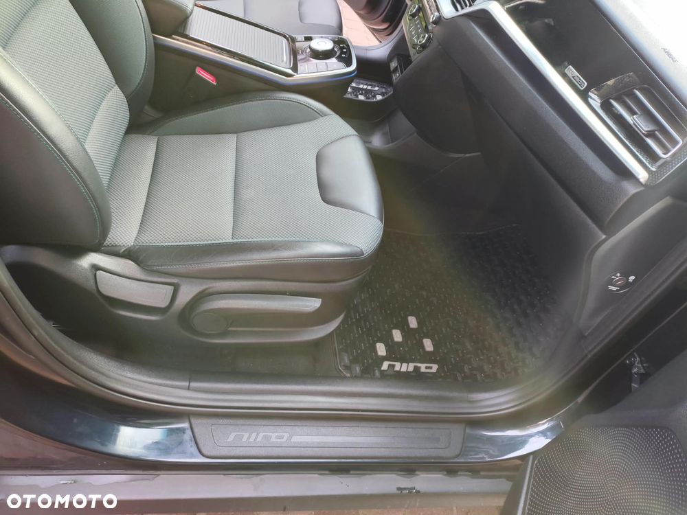 Kia Niro 64kWh XL - 22