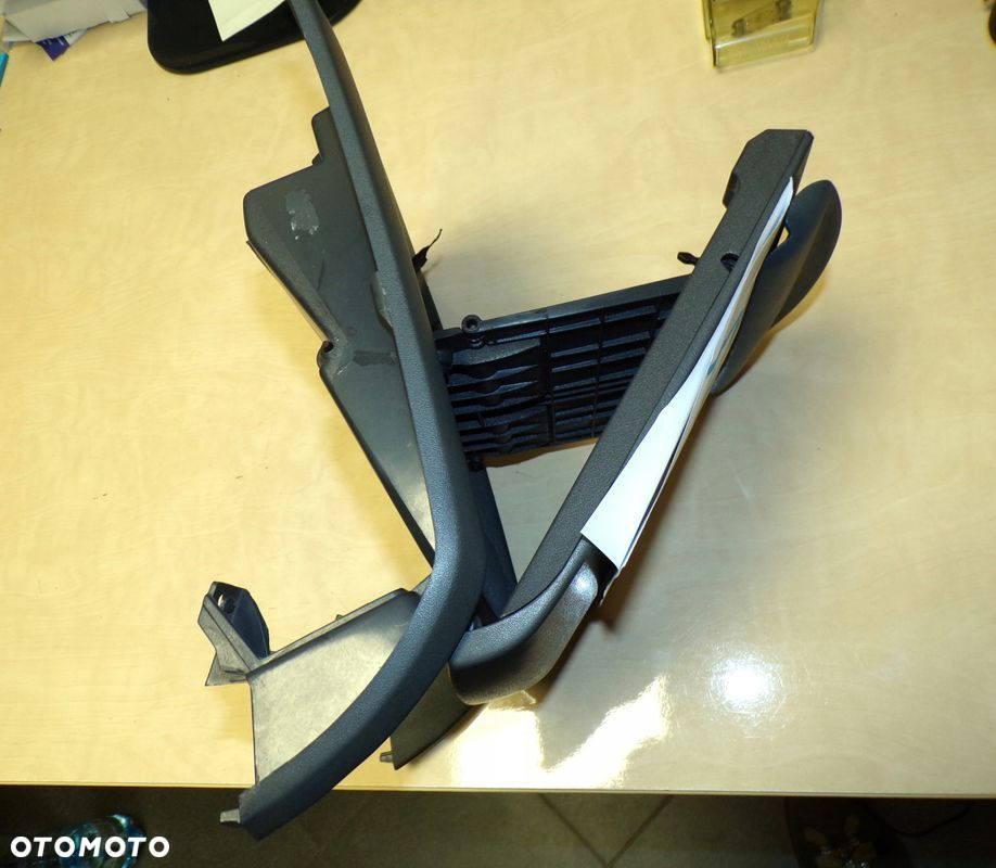 DUCATO JUMPER BOXER 02-06r UCHWYT SCHOWEK ŚRODKOWY GÓRNY NA NOTATNIK - 3