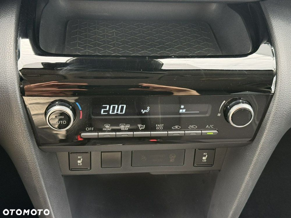 Toyota Yaris Cross Hybrid 1.5 Comfort - 30