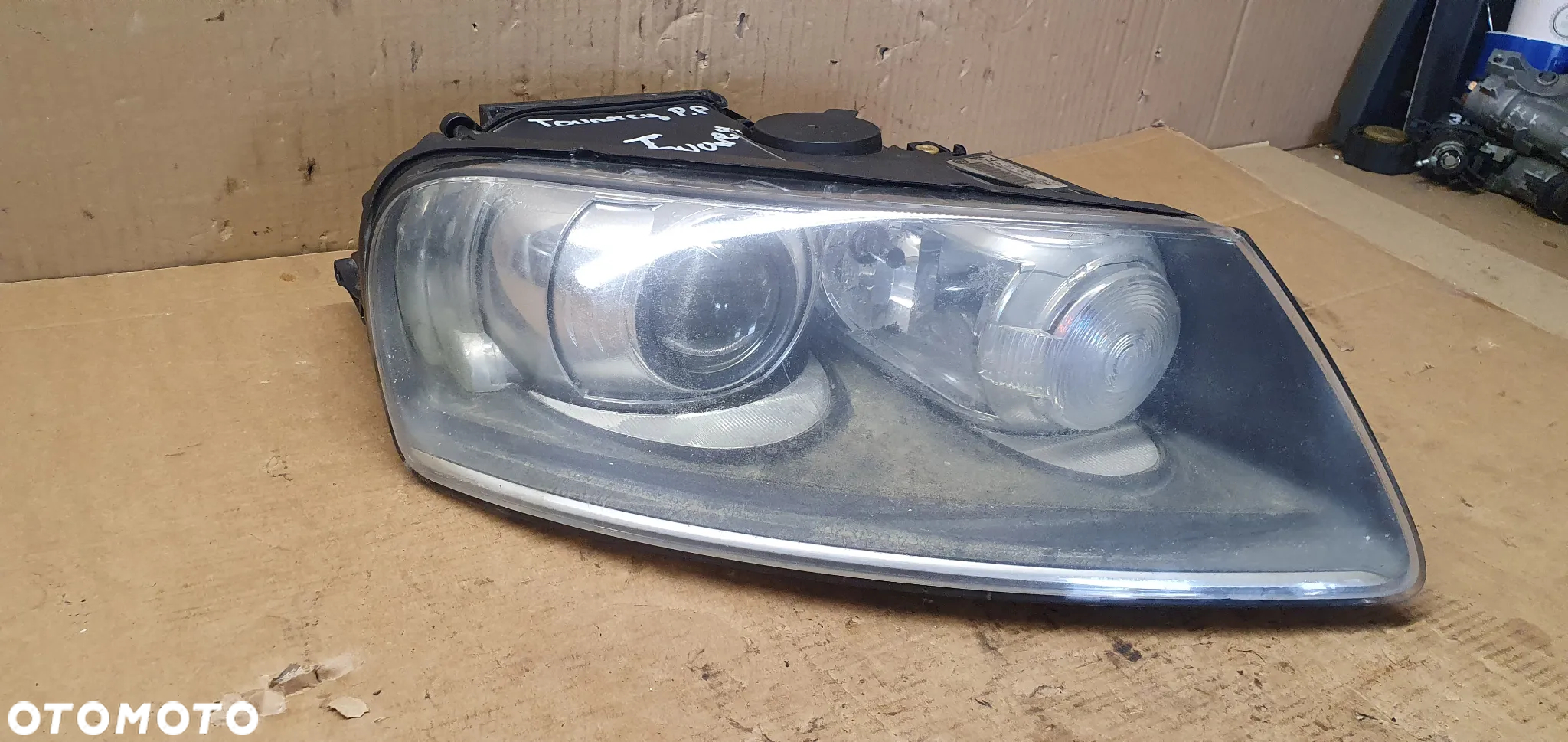 Lampa prawy przód przednia prawa XENON VW Touareg 7L6941016CM - 3