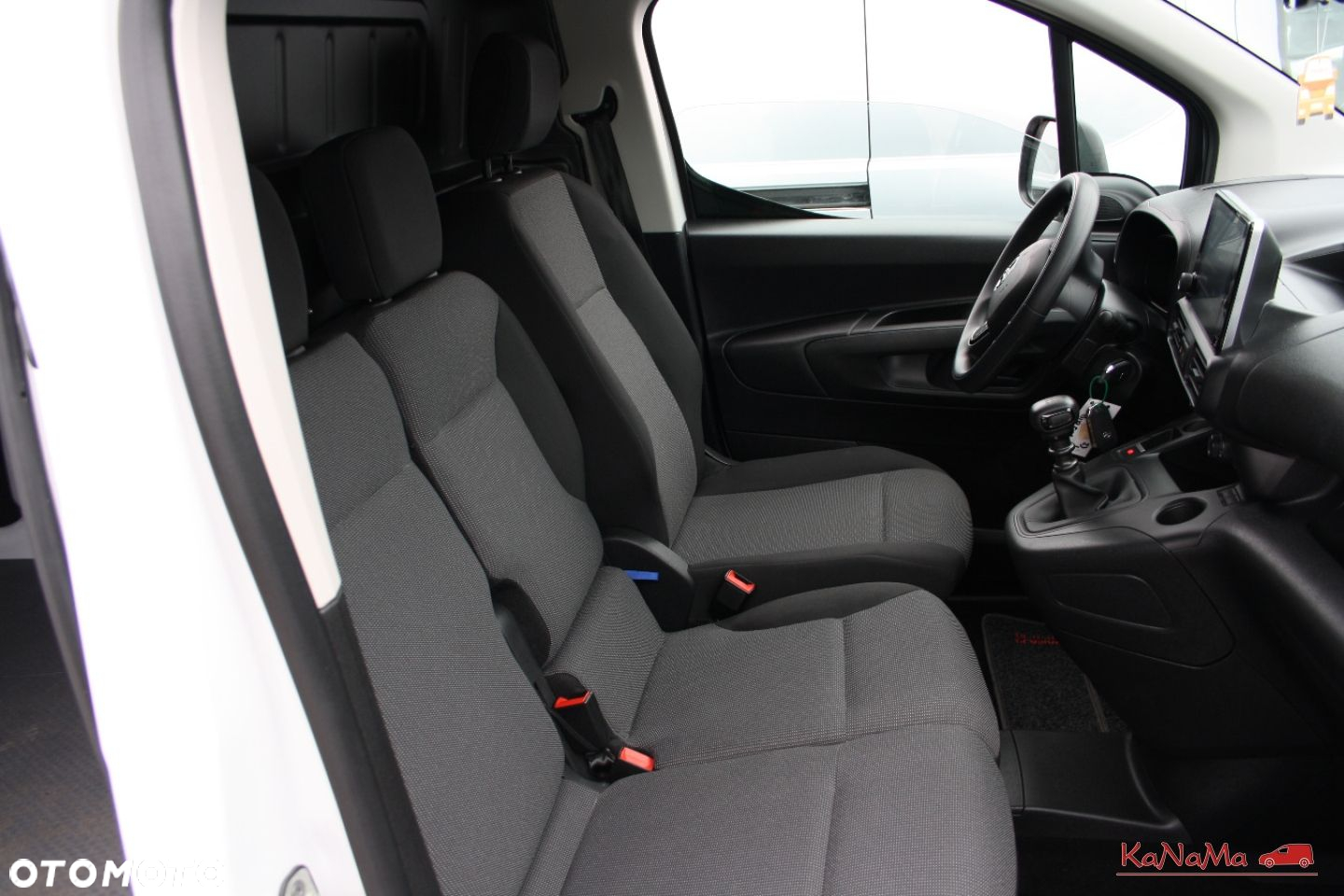 Toyota Proace City - 18