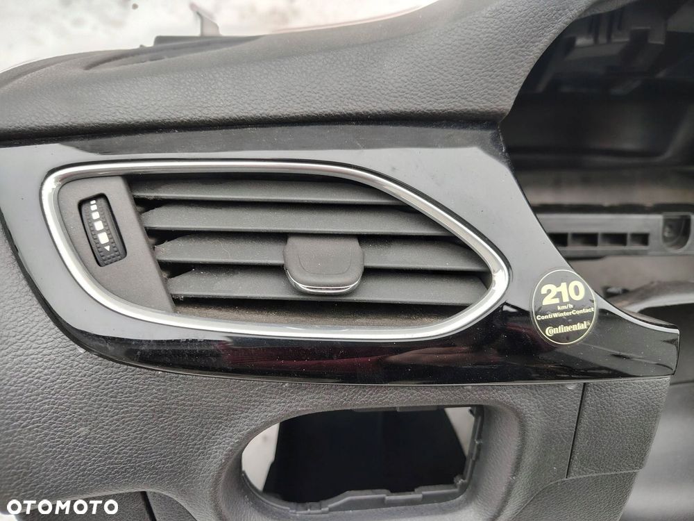 DESKA ROZDZIELCZA KONSOLA OPEL ASTRA 5 V K - 7
