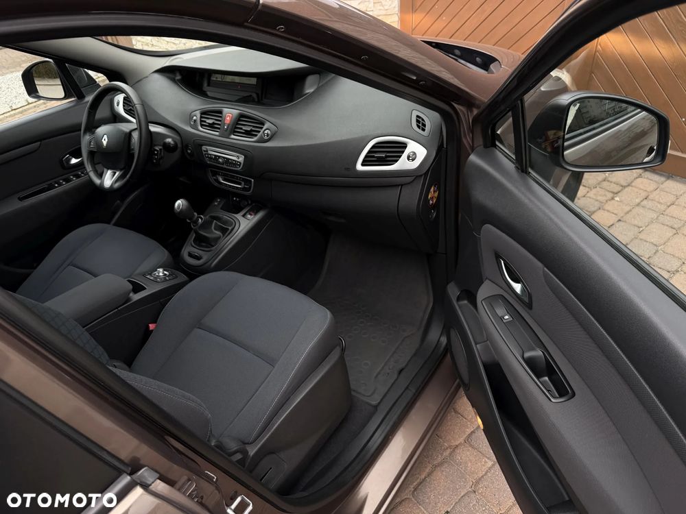 Renault Scenic 1.9 dCi Tech Run - 18