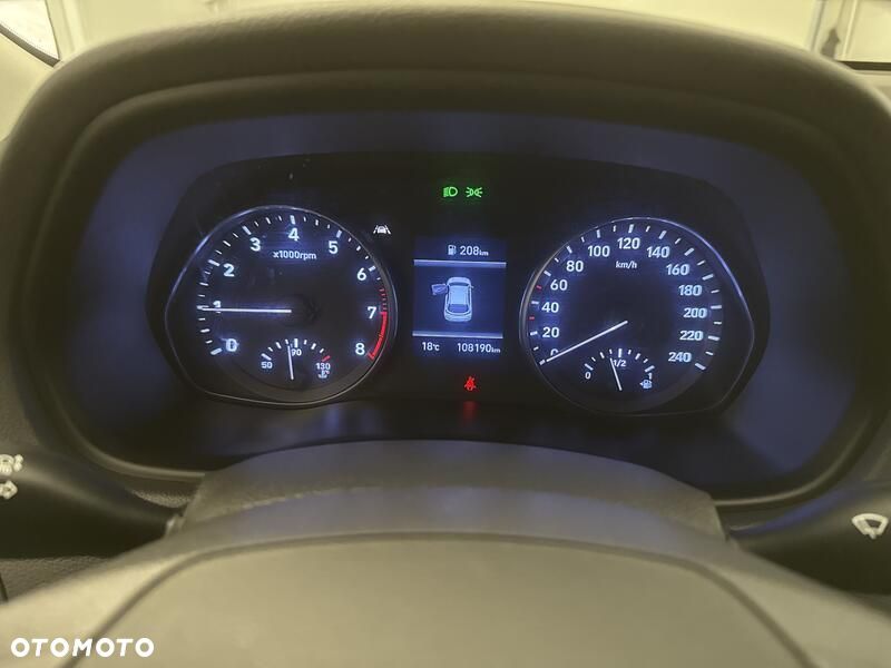 Hyundai i30 1.5 DPI Classic + - 15